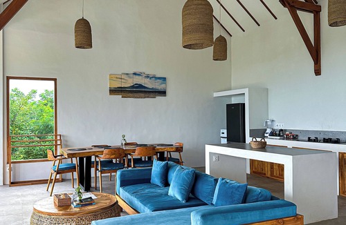 Penida Island House | Private Villa 2BR - Ocean & Volcano Views