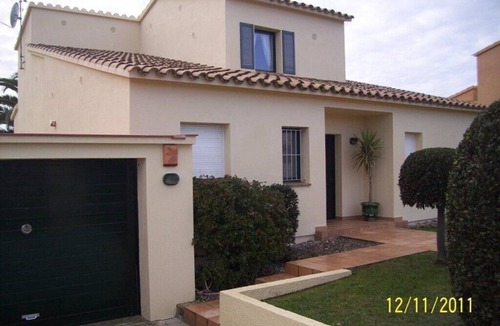 L'Escala Villa | Private Villa for 7 persons – Pool, Garden, WiFi & Parking - Villa Pilans