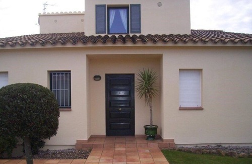 L'Escala Villa | Private Villa for 7 persons – Pool, Garden, WiFi & Parking - Villa Pilans