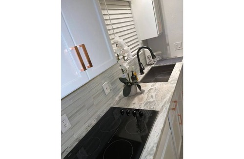 Spring Villa | Private Villa Guesthouse