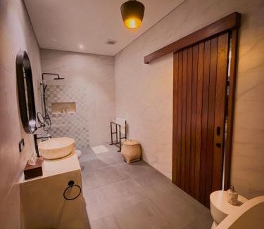 Sayan Villa | Private Villa with Pool, Bathtub, Rice Field & Jungle Views