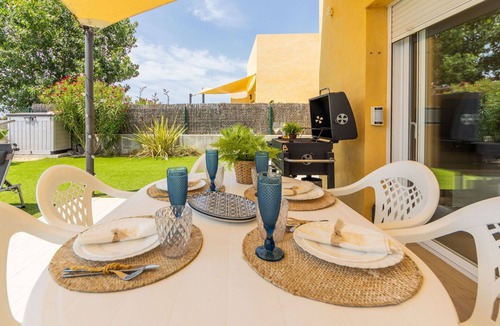 Riumar Villa | Private Villa with private pool, WIFI, A/C, TV, patio, pets allowed, panoramic view, parking