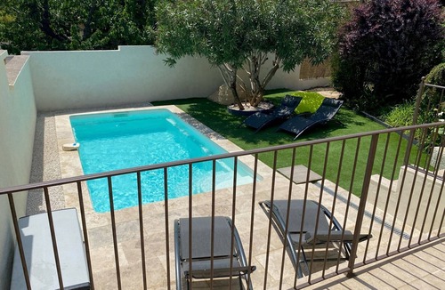 Roquemaure House | Private villa with swimming pool in Provence