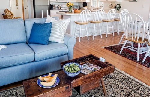 Barnstable House | Private water access & stunning views