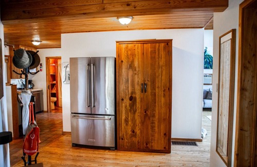 Port Carmen Cottage | Private Waterfront Cottage w/Large Dock & Hot Tub