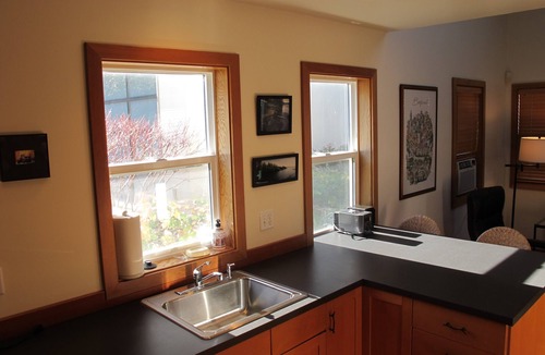 Kennydale Cabin | Private Waterfront Cabin on Lake Washington