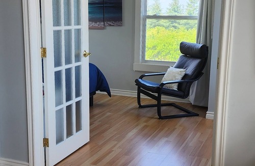 Cap-Pele Cottage | Private waterfront cottage with beautiful ocean views