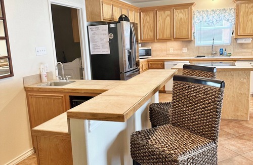 Dinero House | Private Waterfront Home on Lake Corpus Christi