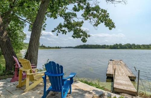 Lyndhurst House | Private waterfront nature escape