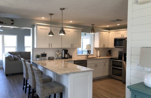 Marathon House | Private Waterfront Single Family Home,Heated Pool,Dock,Ocean Views,Kayaks, WOW