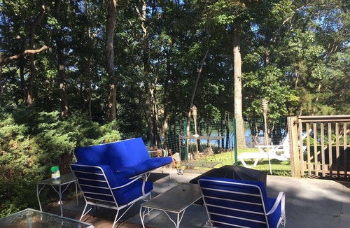 Lion Head Beach House | Private Waterfront East Hampton Home