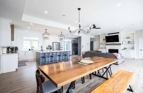 Coe Hill House | Private Wollaston Lake Oasis