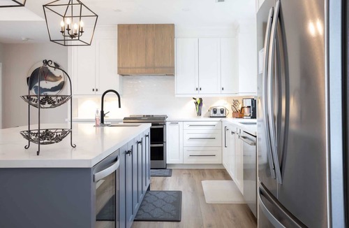 Coe Hill House | Private Wollaston Lake Oasis