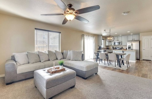 Colorado Springs House | Private Yard BBQ Patio Sleeps 8 4BR