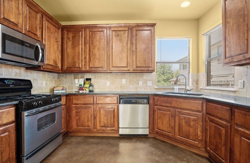 Heritage Hills House | Private Yard+Fast wifi+dual monitor office Snowbird’s paradise