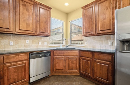Heritage Hills House | Private Yard+Fast wifi+dual monitor office Snowbird’s paradise