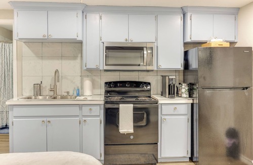 New Boston Apartment | Private Yard: Pet-Friendly Studio in New Boston!