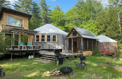 Center Conway Apartment | Private yurt complex near town