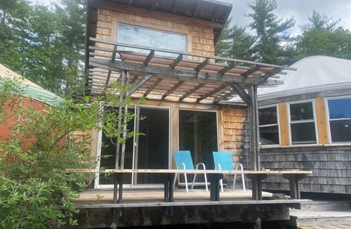 Center Conway Apartment | Private yurt complex near town