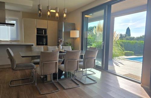 Sikici Villa | Prive Polai Villa