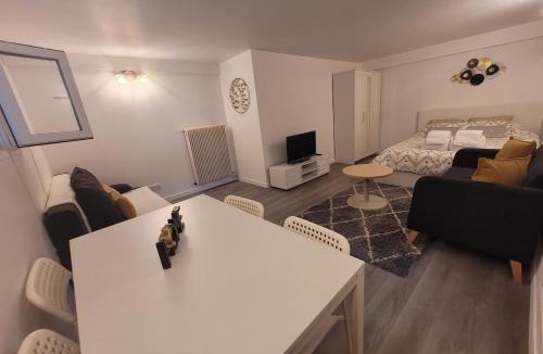 Orly Apartment | Proche Aéroport Orly - Métro 14