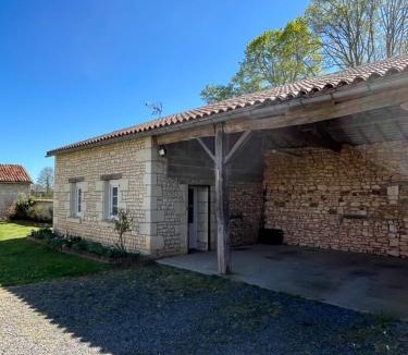 Marcay House | Proche Chinon, petite maison cosy à la campagne