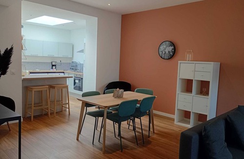 Faches-Thumesnil House | proche de Lille, Maison 5 Chambres avec Jardin