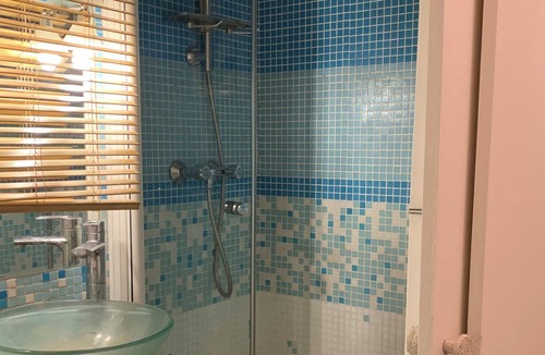 Amerique Apartment | Proche des Buttes Chaumont