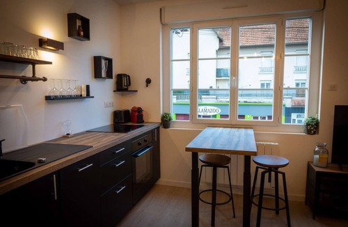 Le Mans Apartment | Proche du Circuit, Centre des Expositions, 10 min du Centre, Style Industrielle