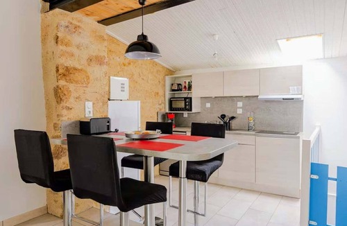 Saint-Laurent-sur-Sevre House | Proche Puy du Fou - Petite maison tendance loft