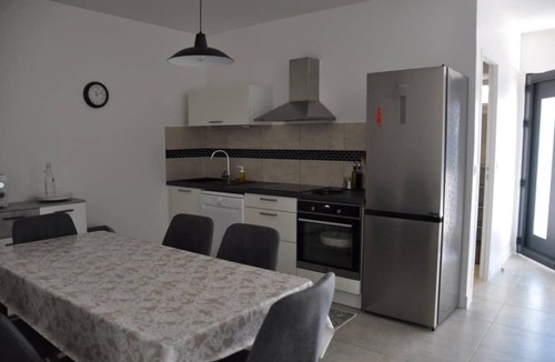La Ferte-sous-Jouarre Apartment | Proche Gare & Marne avec jardin