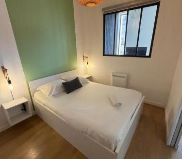 Bourgoin-Jallieu Apartment | Proche Gare, parking couvert, Wifi