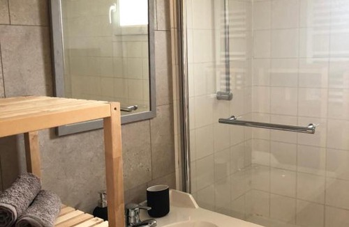 Equemauville Apartment | Proche Honfleur gite avec piscine