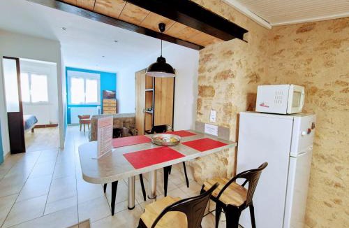 Saint-Laurent-sur-Sevre House | Proche Puy du Fou - Petite maison tendance loft