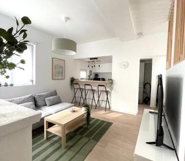 Deville-les-Rouen Apartment | Proche Rouen - Magnifique T4 - 3 chambres