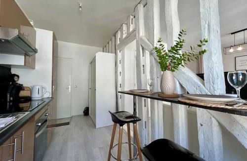 Montereau-Fault-Yonne Apartment | Proche Seine - Studio - 2 pers