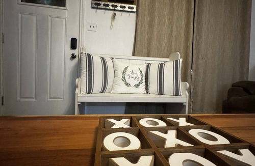 Comanche House | Proctor Lake Country Cottage