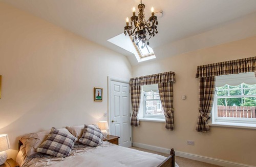 Westhill House | Proctor's Cottage Sum