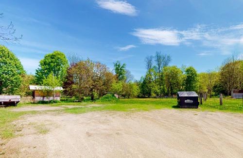 Proctorsville Apartment | Proctorsville Paradise