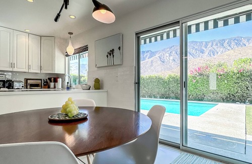 Canyon Corridor House | Professionally-Decorated Mid-Century Modern South Palm Springs Home
