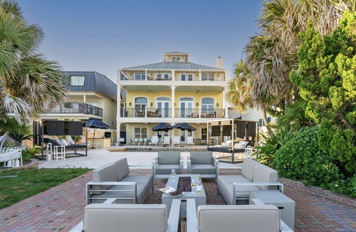 Seaspray House | Promenade by AvantStay | Beach Front Mansion w/Breathtaking Views & Pool!