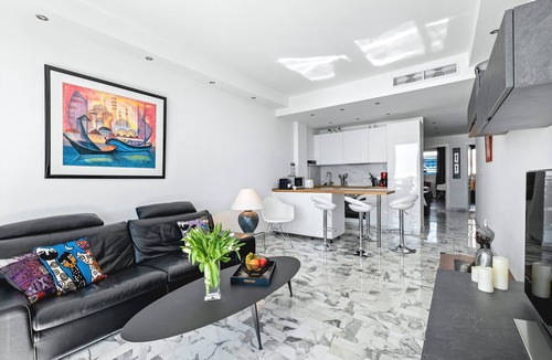 La Californie Apartment | Promenade Pearl - Stunning sea View Flat on the Promenade des Anglais