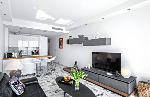 La Californie Apartment | Promenade Pearl - Stunning sea View Flat on the Promenade des Anglais