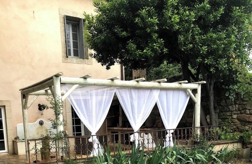 Lagamas House | PROMO Character house with swimming pool, in the heart of a typical southern village