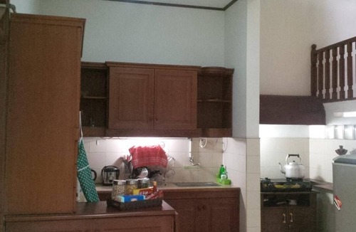 Bandung House | PROMO Sarimadu99 Full House capacity more than 9 personn