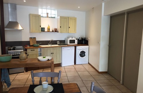 Saint-Martin Apartment | promo!T2 55M2/3 PERS/PRIVATE PARK/BUS 1 € BEACH/AIR CONDITIONER IF NEEDED