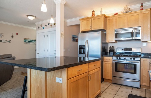 Lincoln City Condo | Promo! Third Floor Condo, Oceanfront, Private Hot Tub, Pool, and Free Wifi!