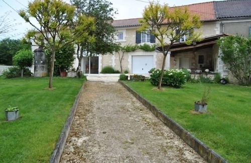 Leguillac-de-Cercles House | PROMOTION Quality accommodation