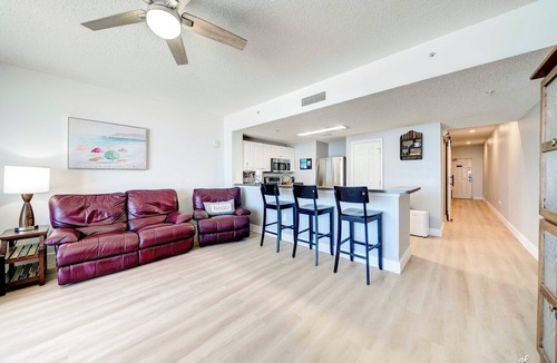 Long Beach Condo | Promotional discounts + weekly:RESERVED PARKING and free beach chair tower 1-305