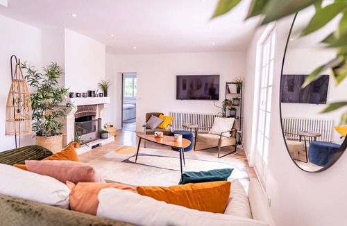 Saint-Etienne-la-Thillaye House | Property with heated pool
